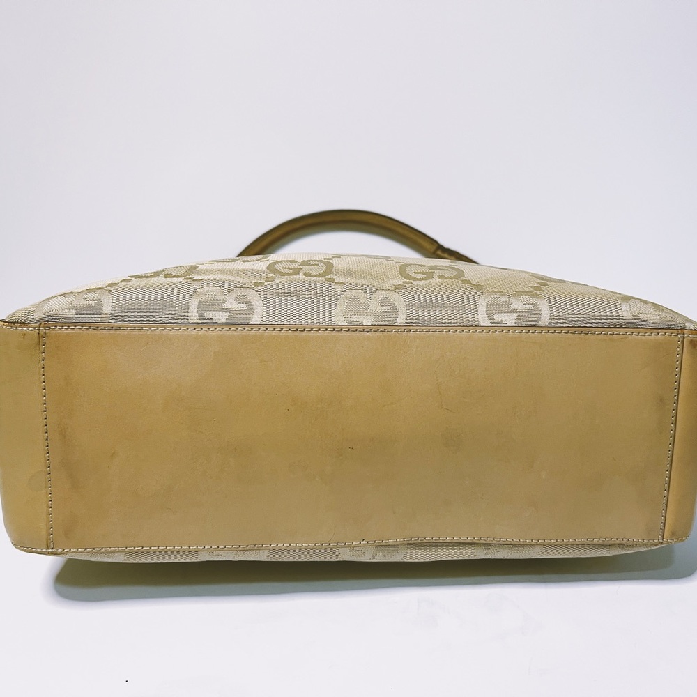 Authentic Gucci bag - Picture 8 of 12
